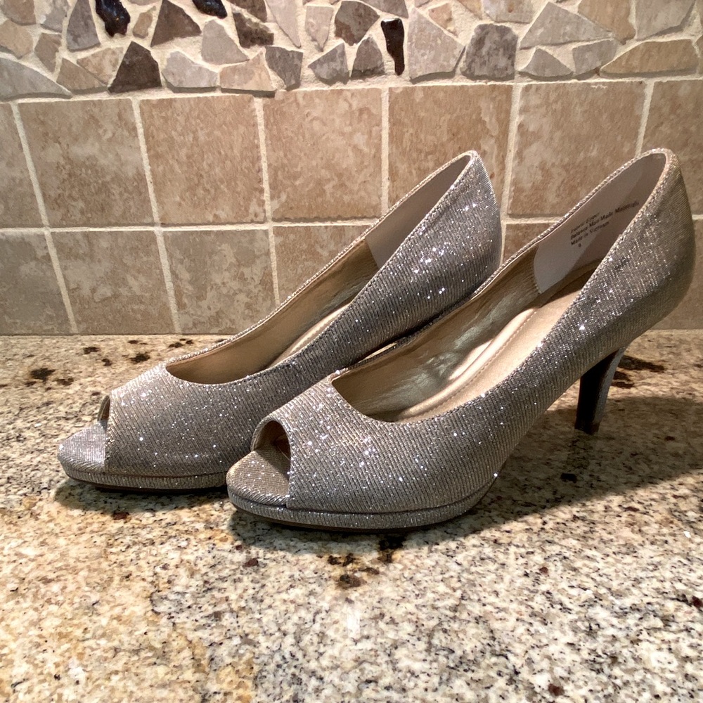 Kelly and Katie Peep Toe Hologram Pump